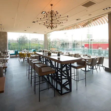 Liv Hotel 3*