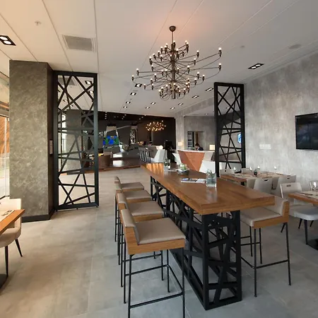 Liv Hotel
